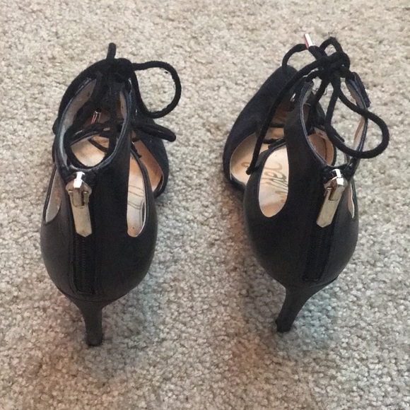 Sam Edelman crisscross tie up pointed toe zip back size 8 1/2 black heels - Picture 5 of 9